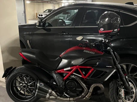 2013 Ducati Diavel Carbon, чёрный, 1100000 рублей, вид 3