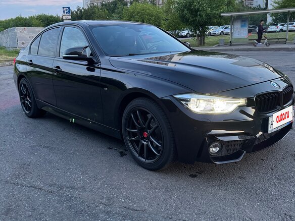 2018 BMW 3 серии 320i xDrive VI (F3x) Рестайлинг, чёрный, 2730000 рублей