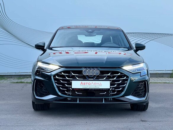 2026 Audi A3L 35 TFSI IV (8Y) Рестайлинг, зелёный, 3880000 рублей - вид 1