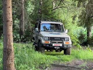 1994 Toyota Land Cruiser 70 Series, бежевый, 2500000 рублей, вид 3