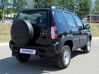 2026 Lada (ВАЗ) Niva Travel I Рестайлинг, чёрный, 1546900 рублей, вид 4
