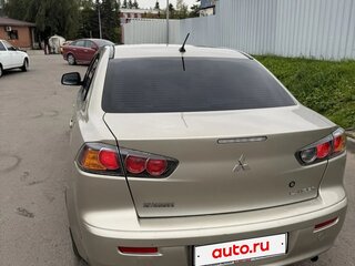 2010 Mitsubishi Lancer X, бежевый, 550000 рублей, вид 4
