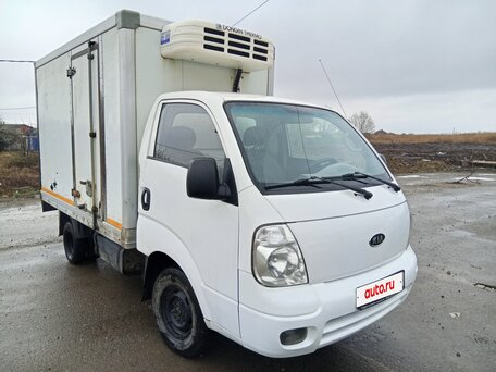 2011 Kia Bongo, белый, 850000 рублей, вид 2