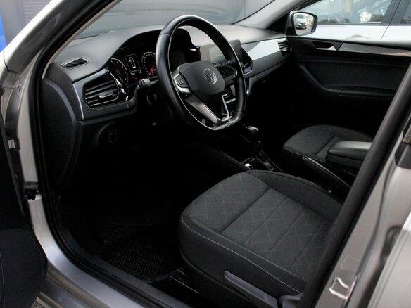 2021 Volkswagen Polo VI, серебристый, 1535000 рублей - вид 5