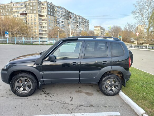 2020 Lada (ВАЗ) Niva Off-road, чёрный, 950000 рублей - вид 6