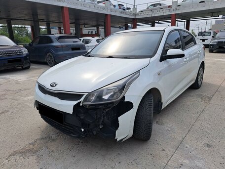 2019 Kia Rio IV, белый, 750000 рублей, вид 3