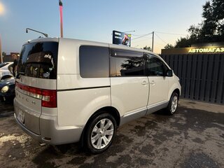 2018 Mitsubishi Delica D:5 I Рестайлинг, белый, 3300000 рублей, вид 2