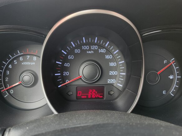 2013 Kia Rio 4-speed III, серый, 959000 рублей - вид 9