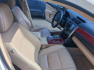 2014 Toyota Camry VII (XV50), белый, 1500000 рублей, вид 3