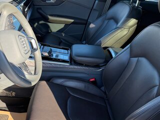 2023 Audi Q8 50 TDI I (4M), чёрный, 10900000 рублей, вид 5