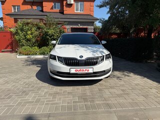 2018 Skoda Octavia III (A7) Рестайлинг, белый, 2120000 рублей, вид 1