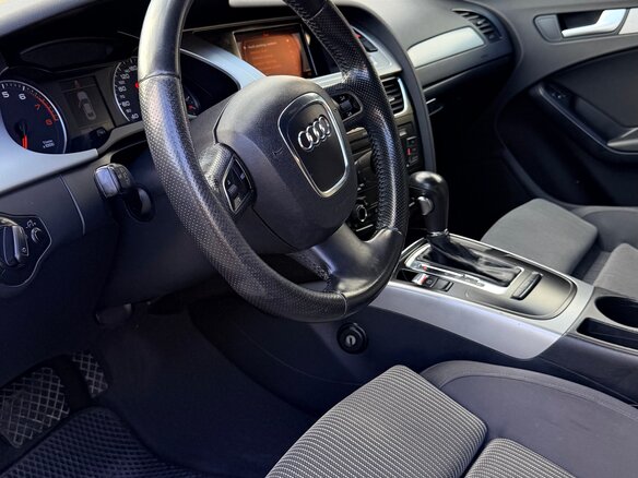 2008 Audi A4 IV (B8), белый, 950000 рублей - вид 8