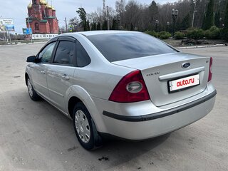 2007 Ford Focus II Рестайлинг, серебристый, 450000 рублей, вид 2