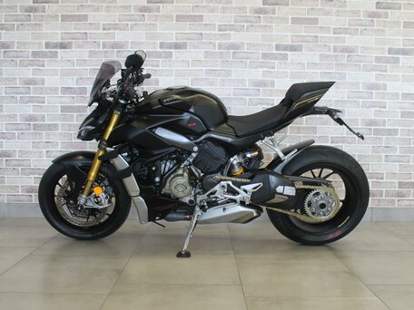 2021 Ducati Streetfighter V4, чёрный, 1705000 рублей, вид 4