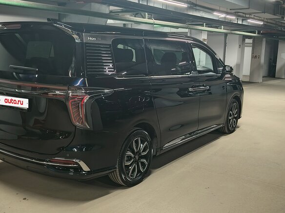2022 Hongqi HQ9, чёрный - вид 3