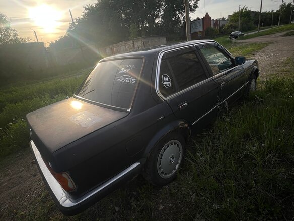 1984 BMW 3 серии 318i II (E30), синий, 250000 рублей - вид 10