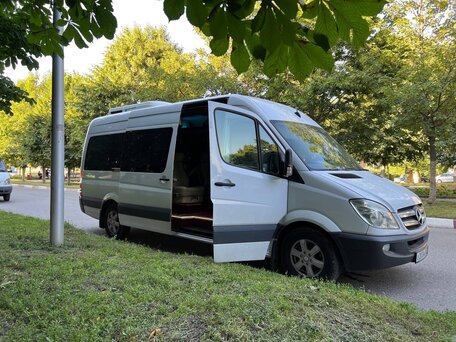 2010 Mercedes-Benz Sprinter, белый, 5700000 рублей, вид 2