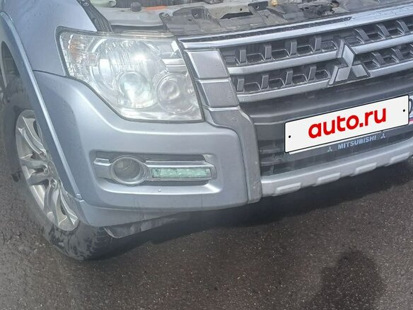2017 Mitsubishi Pajero IV Рестайлинг 2, серый, 3000000 рублей - вид 2