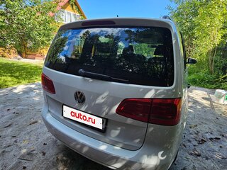 2014 Volkswagen Touran I Рестайлинг 2, белый, 525000 рублей, вид 3