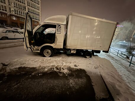 2013 Kia Bongo, белый, 800000 рублей, вид 2