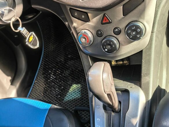 2013 Chevrolet Aveo II, синий, 695000 рублей - вид 11