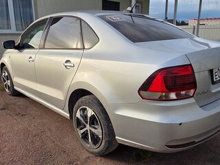 2018 Volkswagen Polo V Рестайлинг, серебристый, 950000 рублей, вид 5