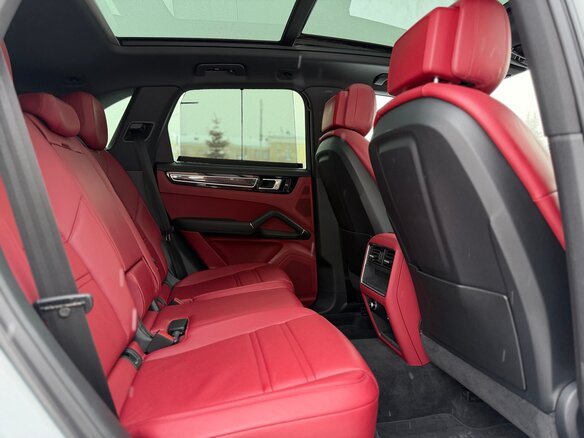 2019 Porsche Cayenne III, белый, 5700000 рублей - вид 10