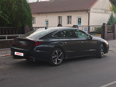 2021 Hyundai Sonata VIII (DN8), серый, 2650000 рублей, вид 3