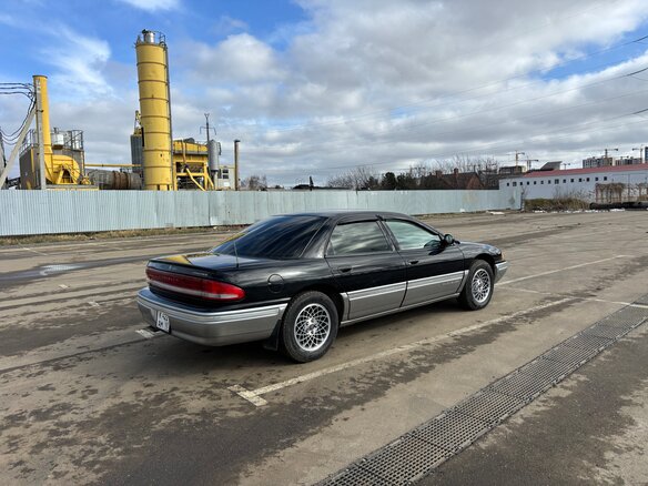 1993 Chrysler Concorde I, чёрный, 950000 рублей - вид 10