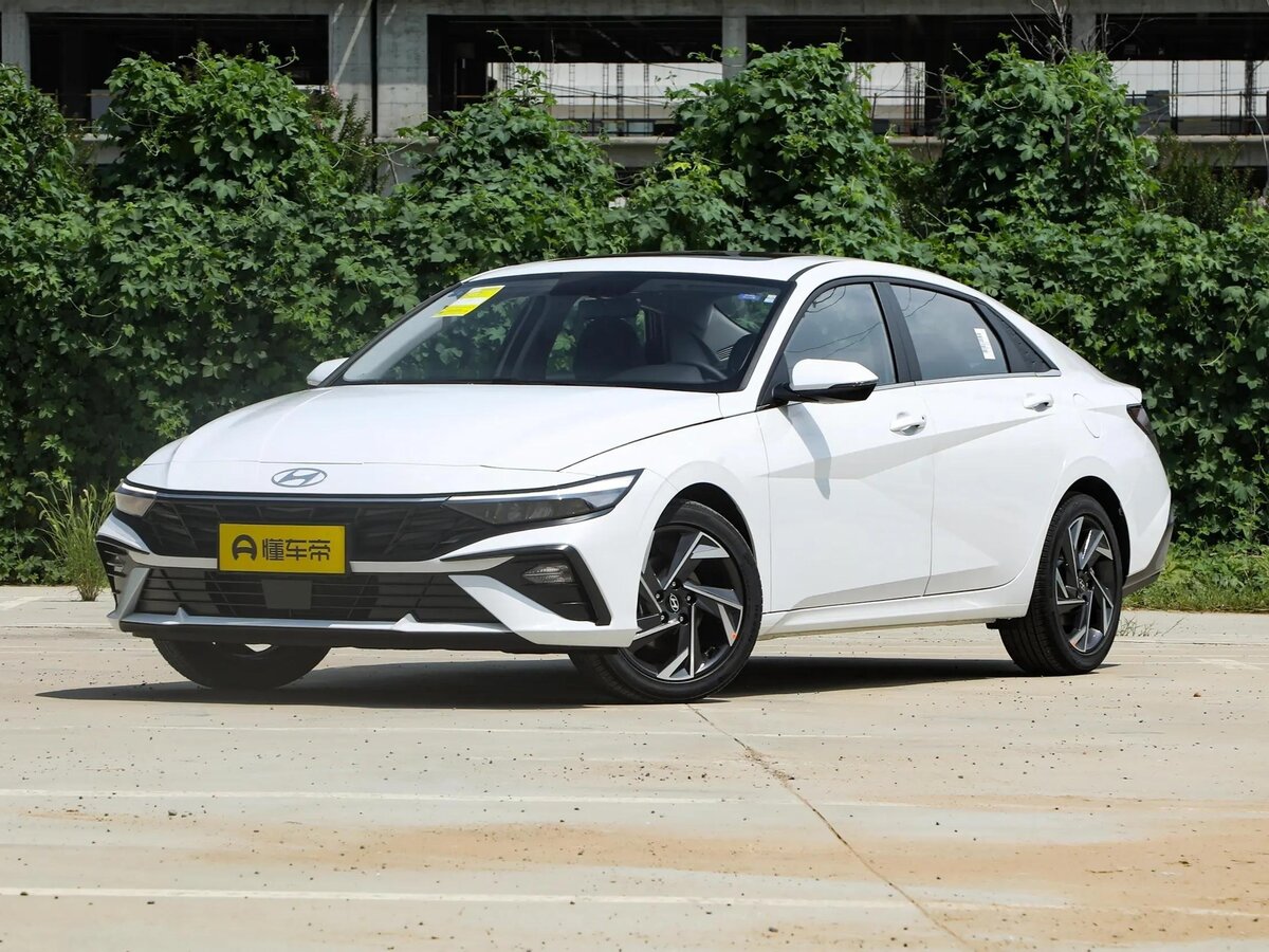 Открыть фотографии: Hyundai Elantra VII (CN7) Рестайлинг