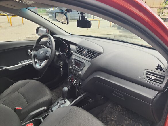 2012 Kia Rio 4-speed III, розовый, 999999 рублей - вид 15