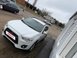 2013 Mitsubishi ASX I Рестайлинг, белый, 950000 рублей, вид 2