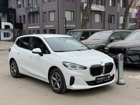 2023 BMW 2 серии Active Tourer 218d U06, белый, 2840000 рублей, вид 3