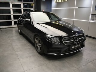 2016 Mercedes-Benz E-Класс 200 V (W213, S213, C238), чёрный, 2537000 рублей, вид 3