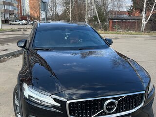 2021 Volvo V60 Cross Country II, чёрный, 4270000 рублей, вид 3