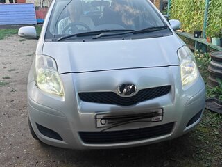 2008 Toyota Vitz II (XP90), серебристый, 500000 рублей, вид 4