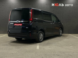 2015 Toyota Esquire I, чёрный, 1749000 рублей, вид 5