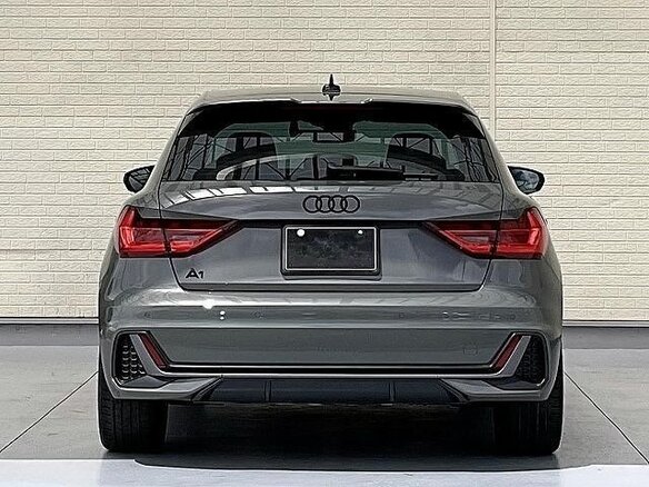 2022 Audi A1 citycarver II (GB), серый - вид 5