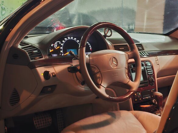 2000 Mercedes-Benz S-Класс 600 Long IV (W220), чёрный, 650000 рублей - вид 9