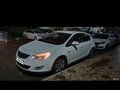 2012 Opel Astra J Рестайлинг, белый, 650000 рублей - вид 1