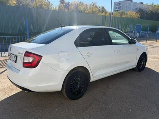 2018 Skoda Rapid I Рестайлинг, белый, 989000 рублей, вид 5
