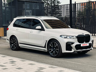 2022 BMW X7 40i I (G07), белый, 8190000 рублей, вид 1
