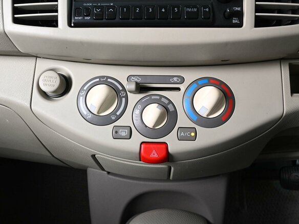 2008 Nissan March III (K12), белый, 539000 рублей - вид 12
