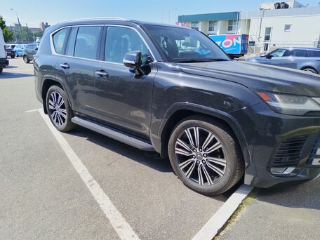 Lexus LX IV