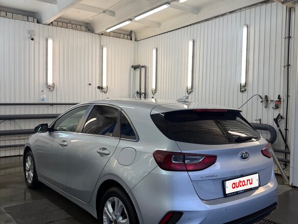 2018 Kia Ceed III, серебристый - вид 3