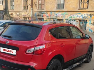 2010 Nissan Qashqai I Рестайлинг, красный, 930000 рублей, вид 4