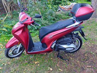 2022 Honda SH, красный, 800000 рублей, вид 4