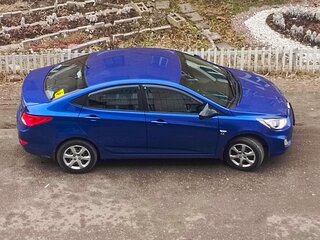 2013 Hyundai Solaris I, синий, 850000 рублей, вид 3