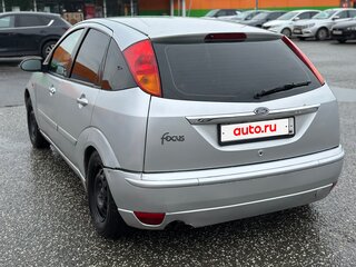 2005 Ford Focus I Рестайлинг, серебристый, 220000 рублей, вид 5