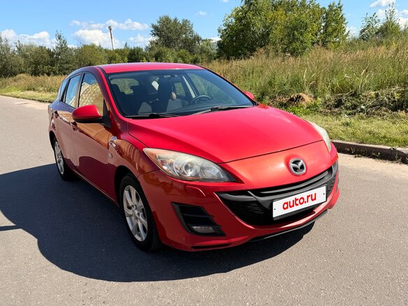 2010 Mazda 3 II (BL), красный, 730000 рублей - вид 2